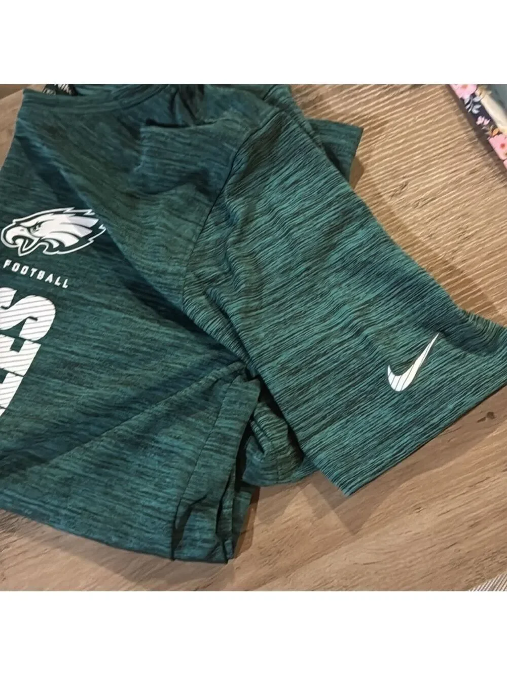Nike Eagles Dri Fit Velocity T-Shirt Kids Large NWOT